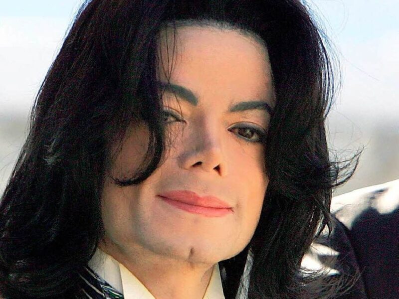  Resumen del Proceso Judicial de Michael Jackson (2005): Una Ventana para Comprender la Ley, la Justicia y la Cultura Pop.Juicio de Michael Jackson (2005) 